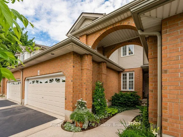784 Gordon St #16, Guelph, ON N1G 5C8