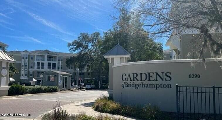 1st image of 8290 Gate Pkwy #135