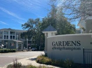 8290 Gate Pkwy #135, Jacksonville, FL 32216