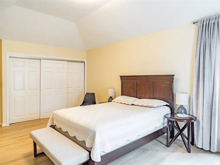 18310 Spellbrook Dr — Photo 13