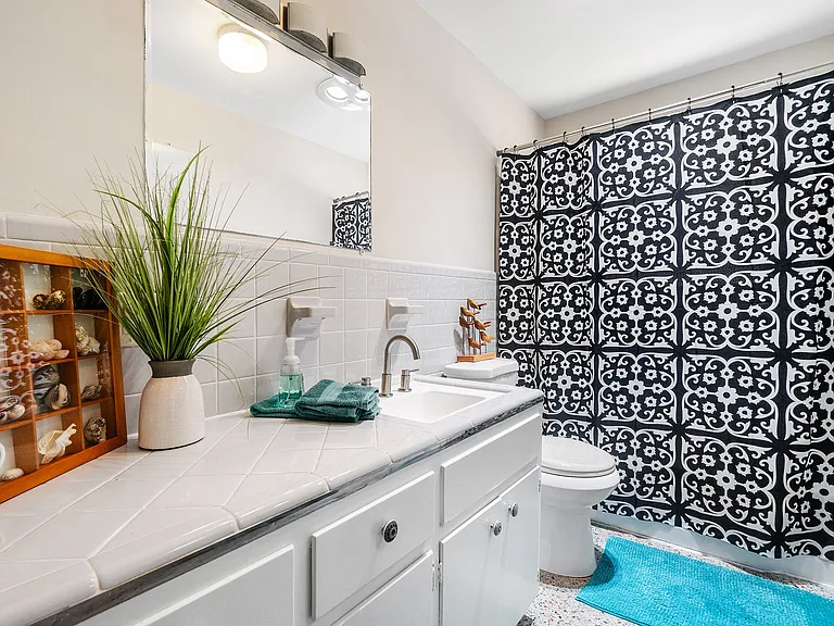 5615 N Ocean Blvd #10 — Photo 12