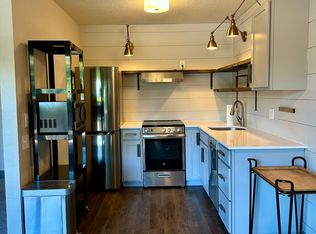 892 Woodside Ln E UNIT 11, Sacramento, CA 95825