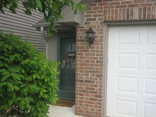 Private Front Entry