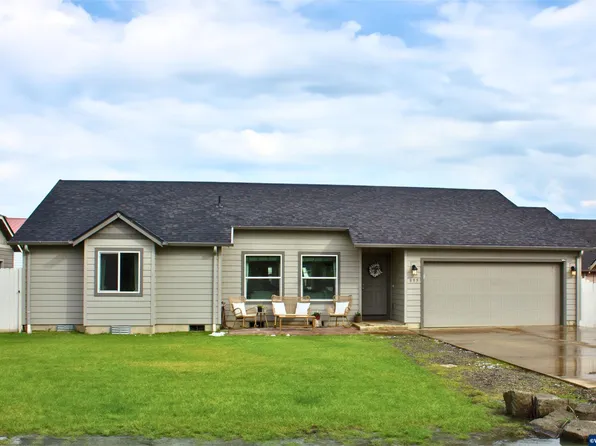 895 N 12th St, Philomath, OR 97370