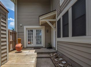 2101 Barak Ln APT 5, Bryan, TX 77802