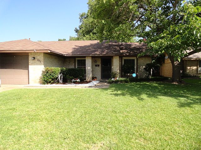 1st image of 437 Wildbriar Dr