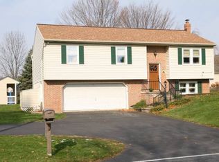 103 Owl Hill Rd, Lititz, PA 17543