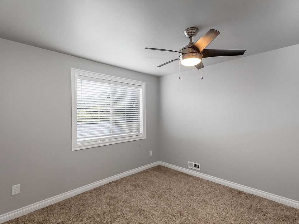 342 N Marias Ave, photo 19