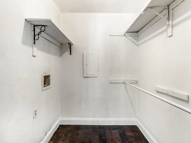 8110 Skillman St #2019 — Photo 11