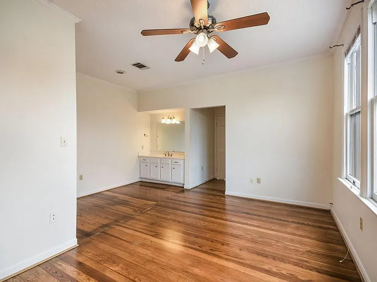 609 Harthan St #A — Photo 21