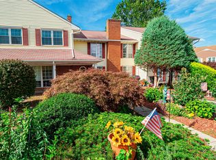 17 The Knls, Warwick, NY 10990