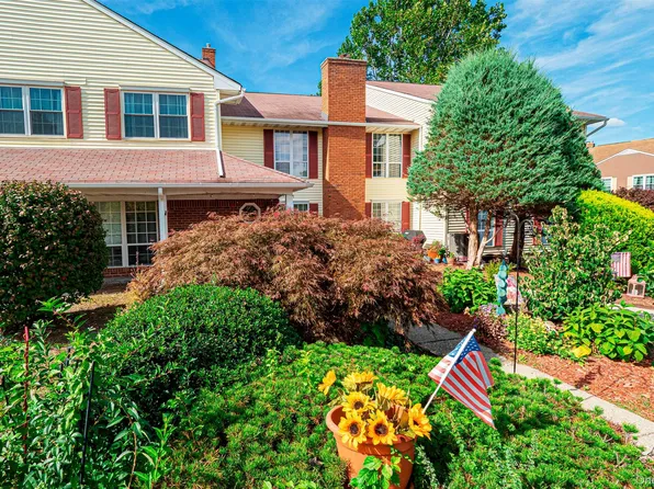 17 The Rise, Warwick, NY 10990