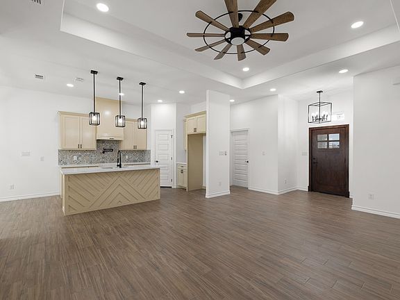 3rd image of 708 Milania Dr