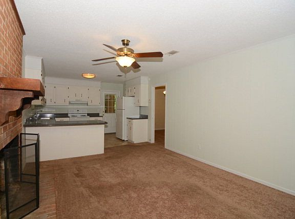 5th image of 345 E Wynngate Dr