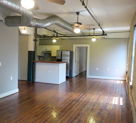 5th image of 406 E 4th St #446