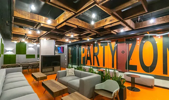 Rented by The KCI Group | media 61