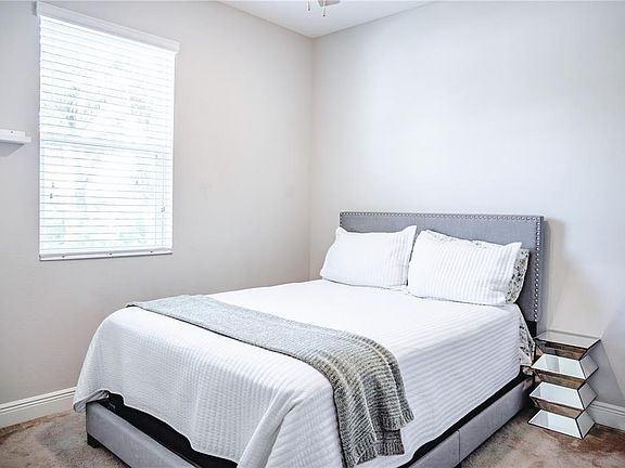 3rd image of 10452 Laguna Plains Dr