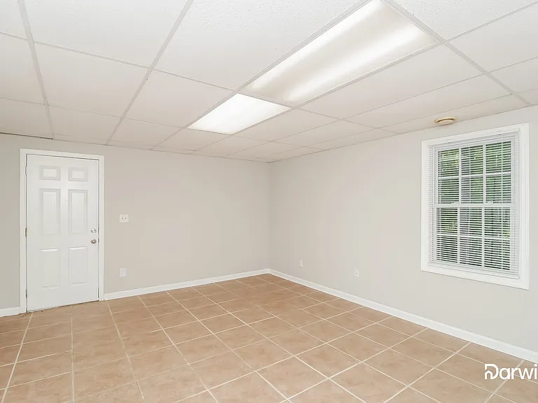 48 Justin Dr — Photo 13