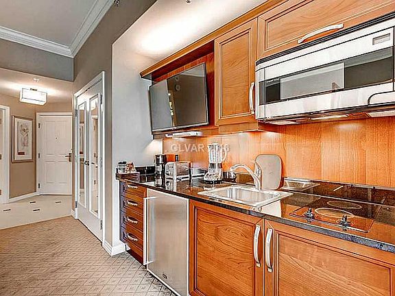 5th image of 125 E Harmon Ave #3807