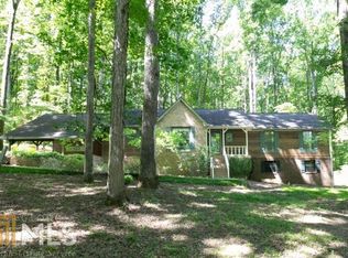 25 Lynwood Dr, Ellenwood, GA 30294