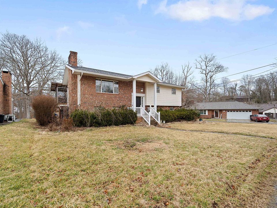 1st image of 200 Highland Dr