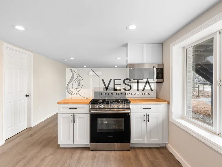 2383 Dutch Cove Rd #2 — Photo 8