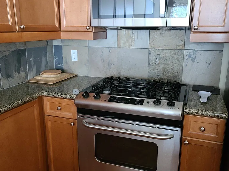 400 Washington Ave #310 — Photo 14