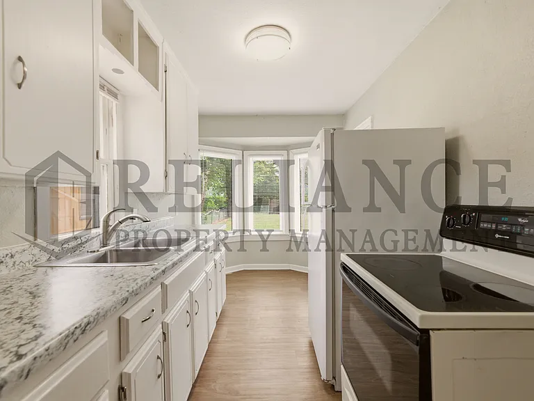 1836 S Gold St — Photo 18