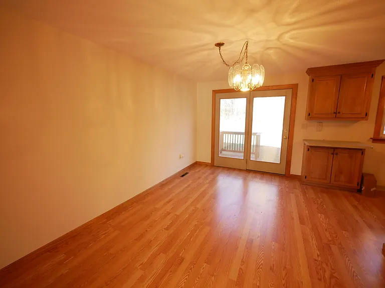 67 Robertson St — Photo 20