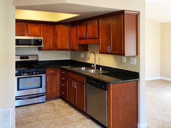 100 Sea Cliff Way #104