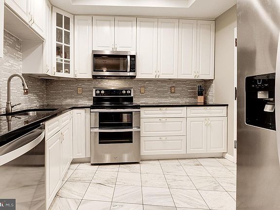 2nd image of 1101 S Arlington Ridge Rd APT 106