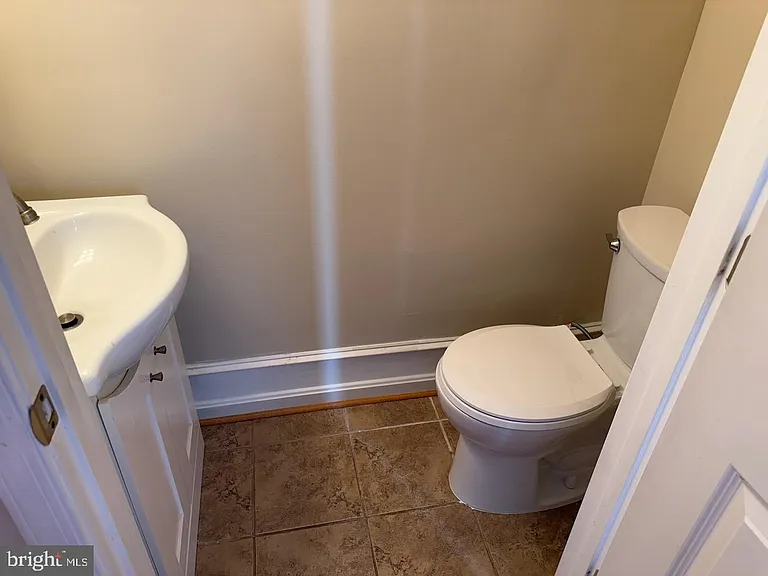 1959 Camelia Ct — Photo 10