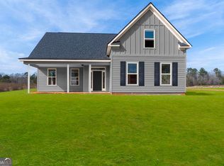 99 Oak Rd, Locust Grove, GA 30248