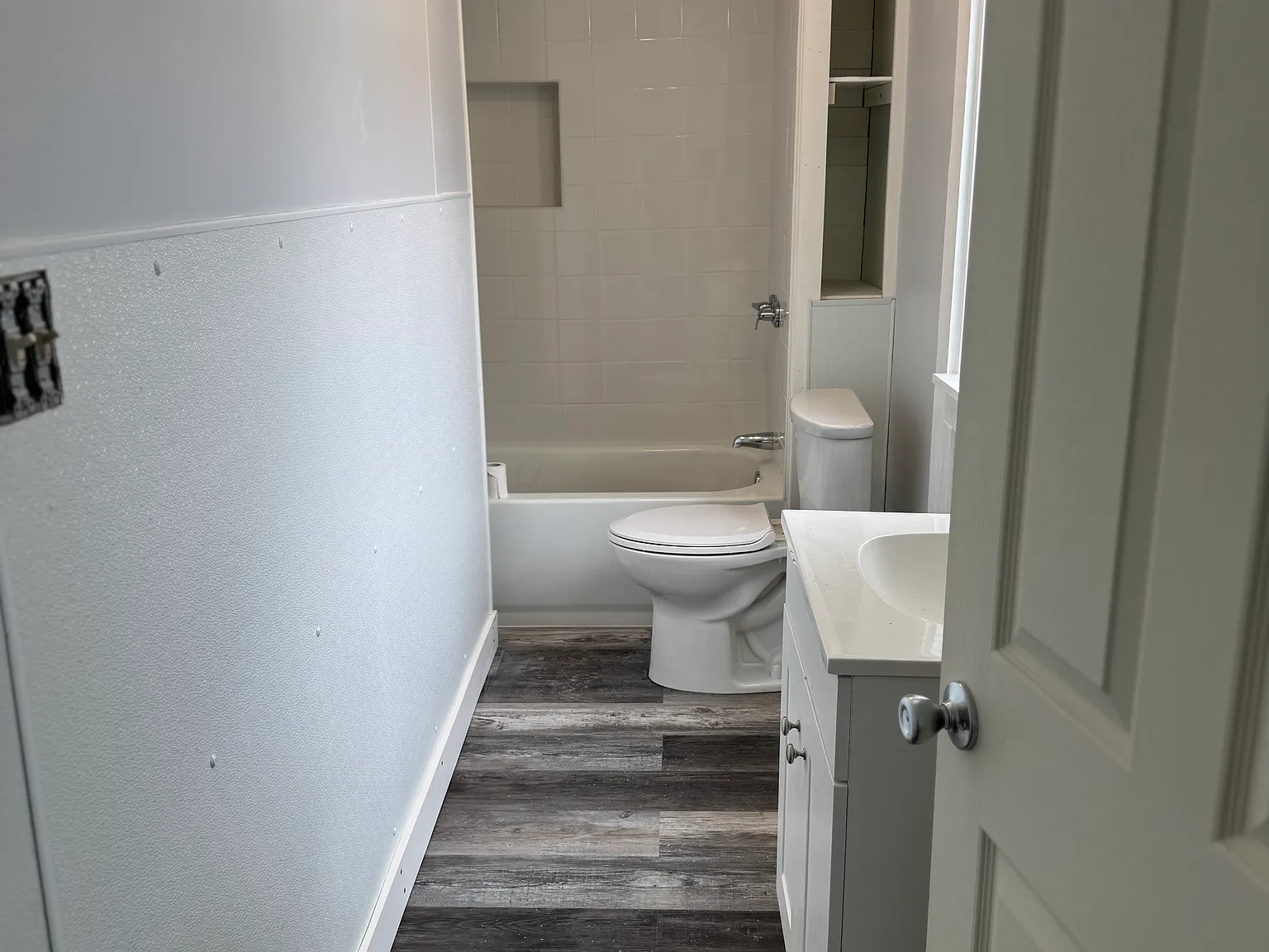 2 bed, 1600 sqft, $2,200 — Photo 3