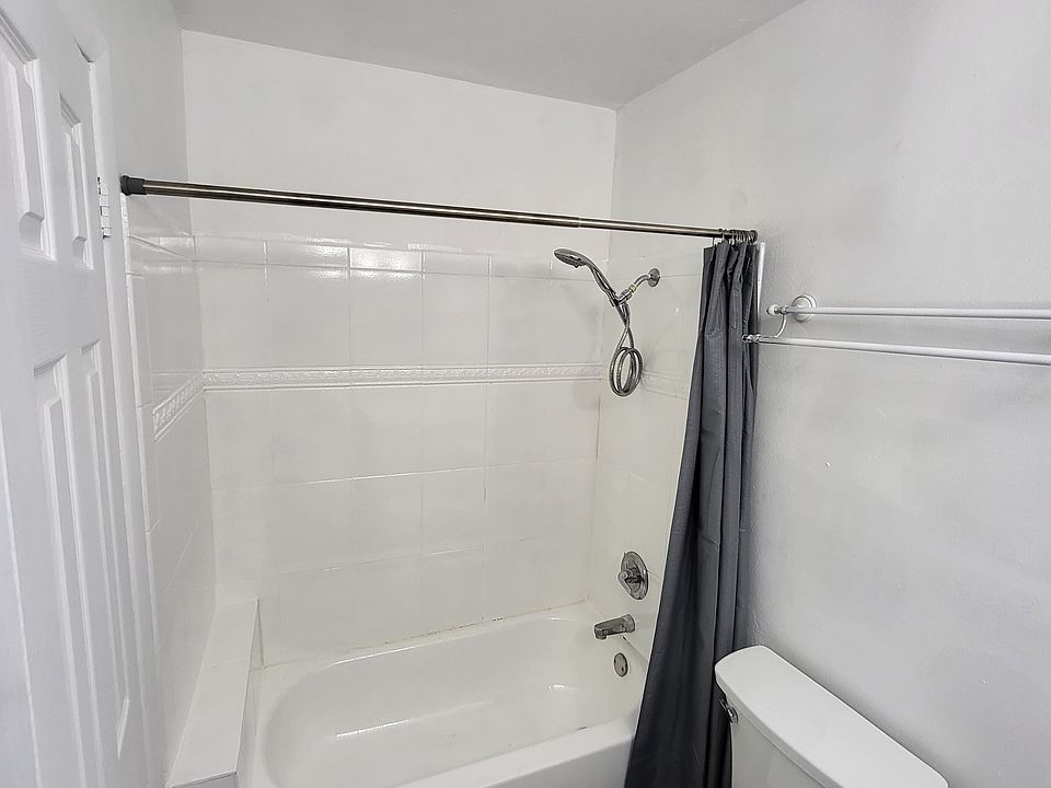 1st image of 3120 Miller Ave