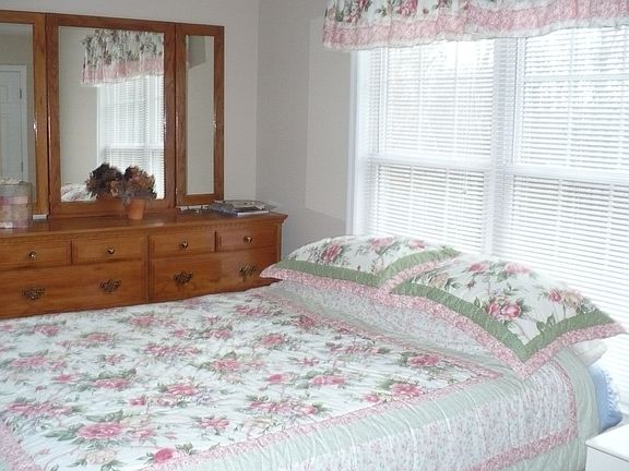 3rd image of 6120 Salisbury Dr