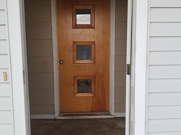 Front entryway
