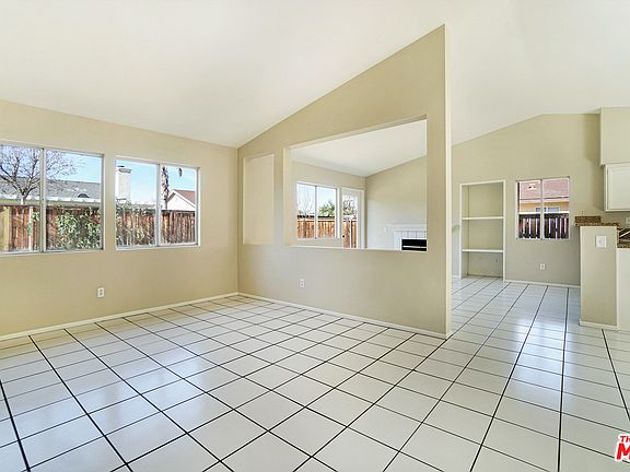 5th image of 25077 Steiner Dr