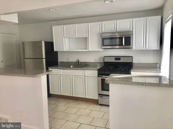 632 Cedar Ave, Darby, PA 19023