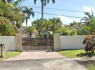 6420 SW 132nd St, Pinecrest, FL 33156