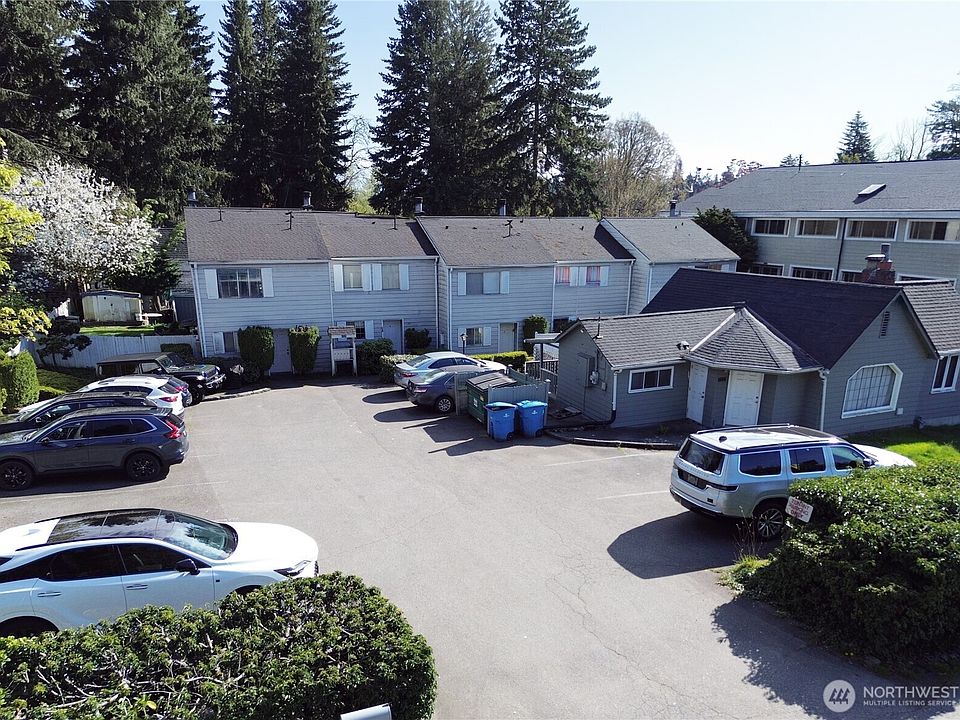 1st image of 1527 -1529 NE 150th Street