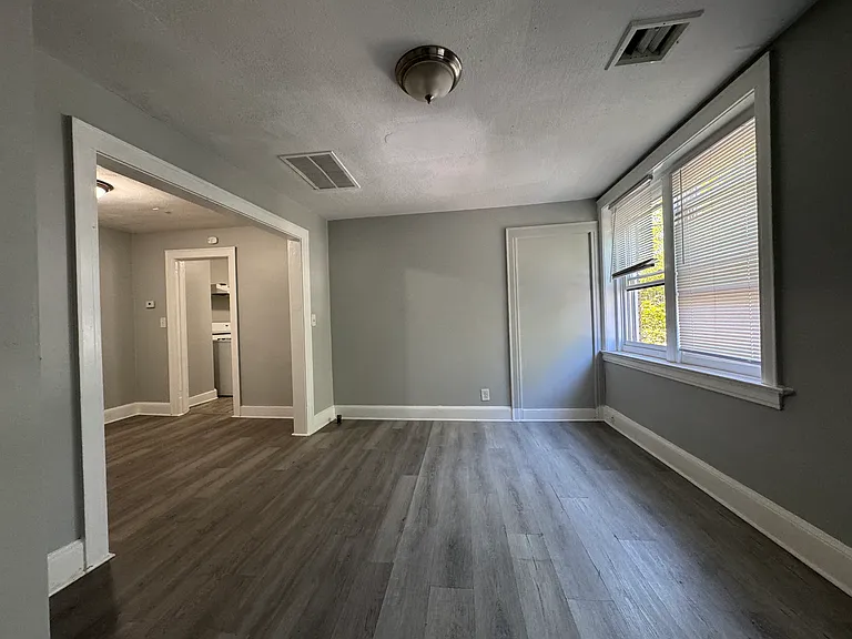 213 Ferry St #1A — Photo 6