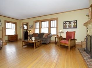 123 E Jefferson Ave, Wheaton, IL 60187