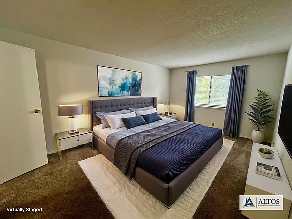 3rd image of 903 S Zeno Way Unit 203