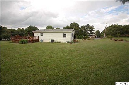 5th image of 485 Westwood Dr