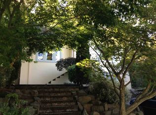 9411 15th Ave NE, Seattle, WA 98115