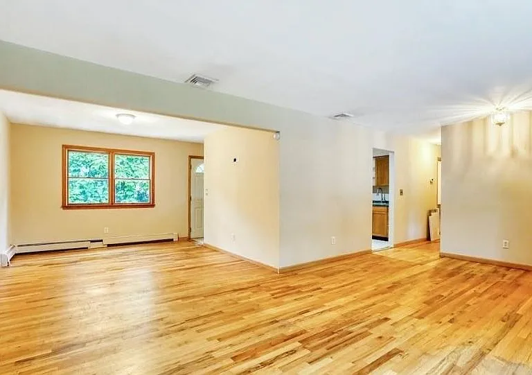 6 Willow St — Photo 11