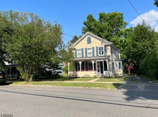 27 Summit Ave, Chatham, NJ 07928