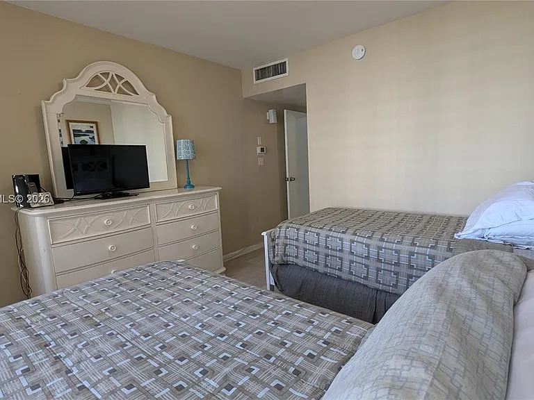 5161 Collins Ave #602 — Photo 11