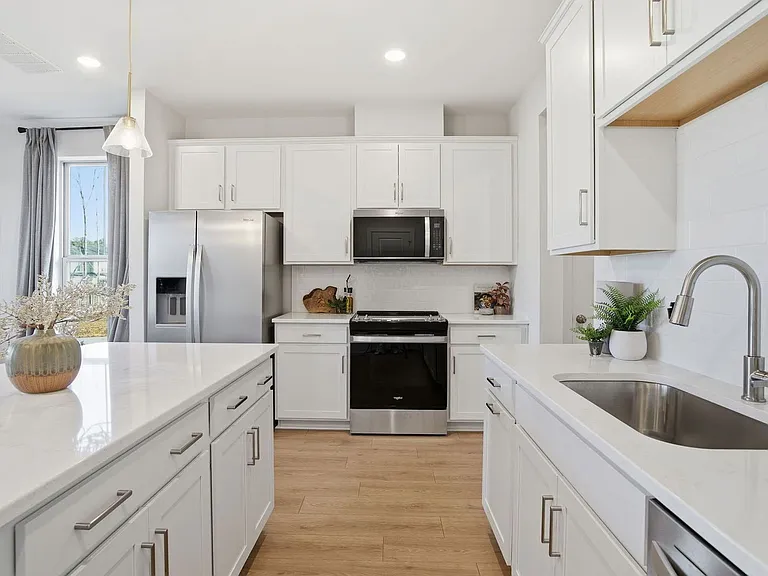 6919 Cosby Village Ter — Photo 12